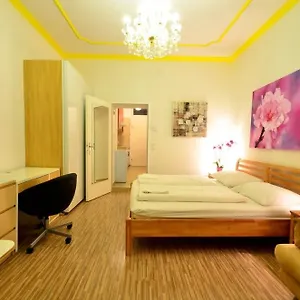 Ajo - Messe Flat - Self-check-in 3* Вена